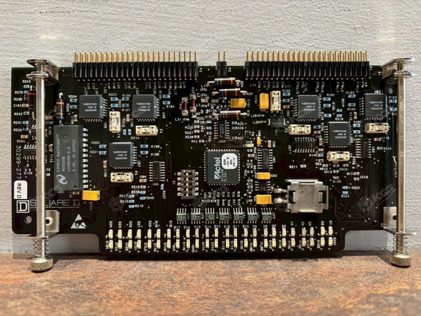 AMAT　SQUARE D<br/>0190-71353-01<br/>INTERGRATED DIGITAL 0703<br/>30299-277 REV.D